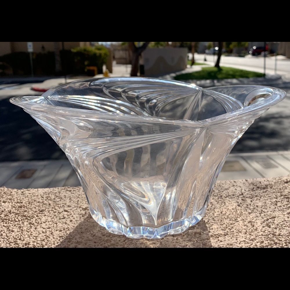 Block Horizon 10 Inch Bowl Clear Cut Glass Bowl Made In Japan Heavy Durable New